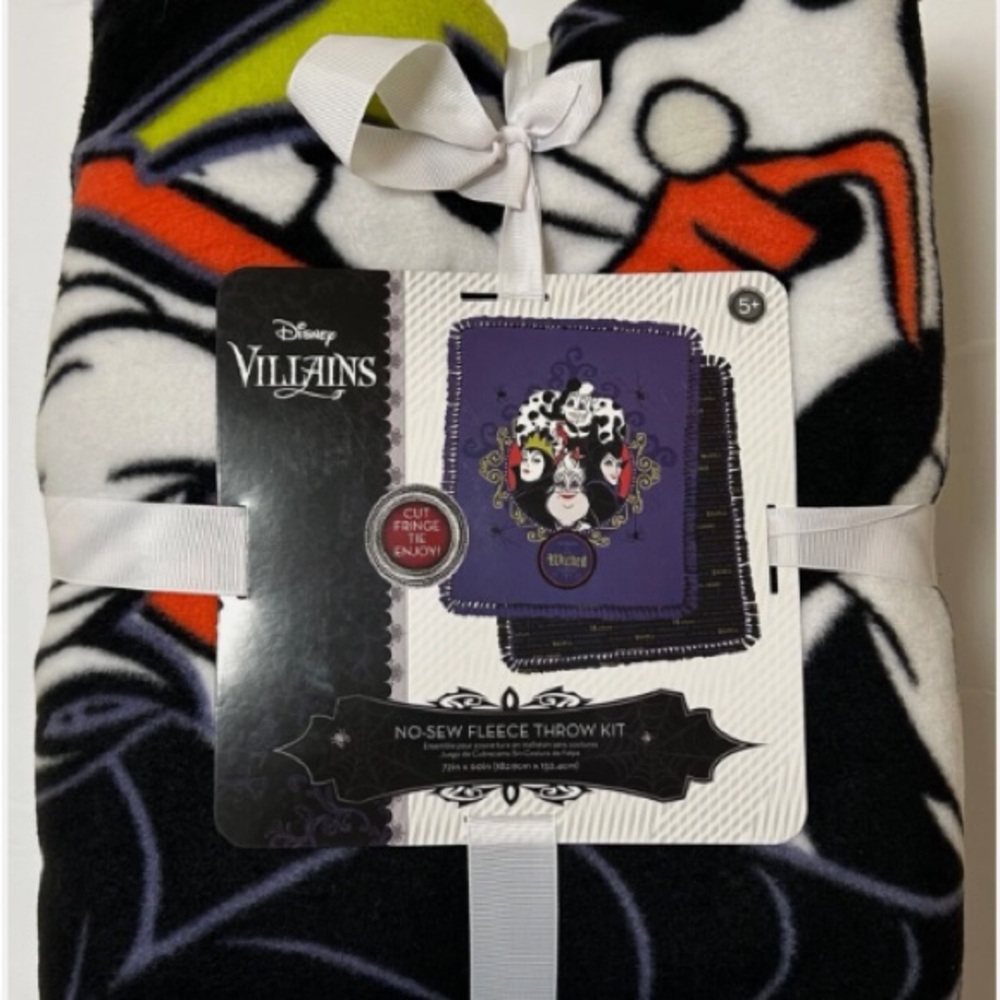 Disney Villains Fleece Throw Kit